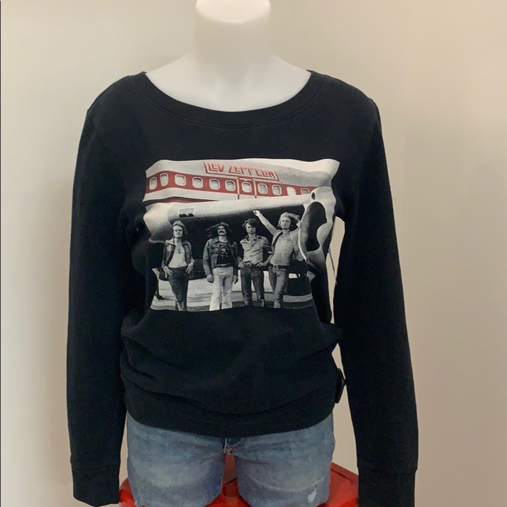 Led Zeppelin long-sleeves graphic top